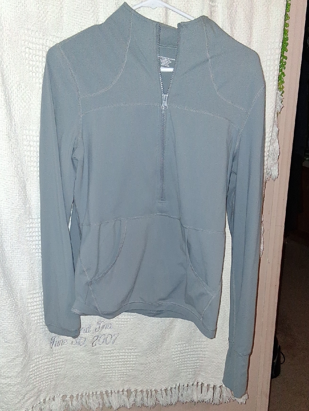 Zyia Active Wear Pullover
